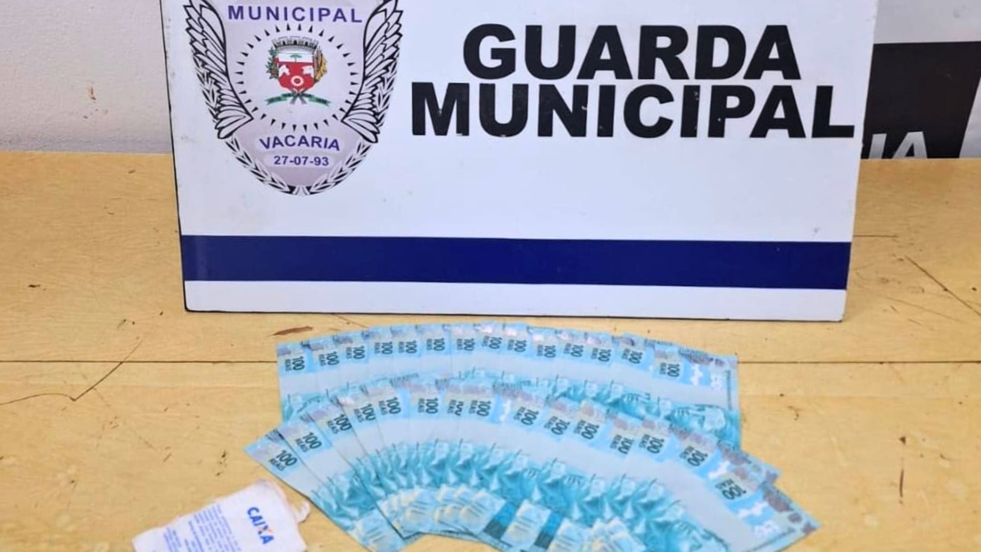 Guarda Municipal prende golpistas com notas falsas de R$100,00