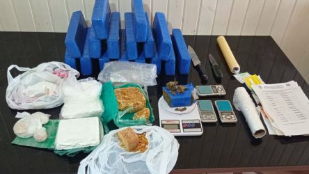 Polícia Civil apreende grande quantidade de drogas em bairros de Vacaria