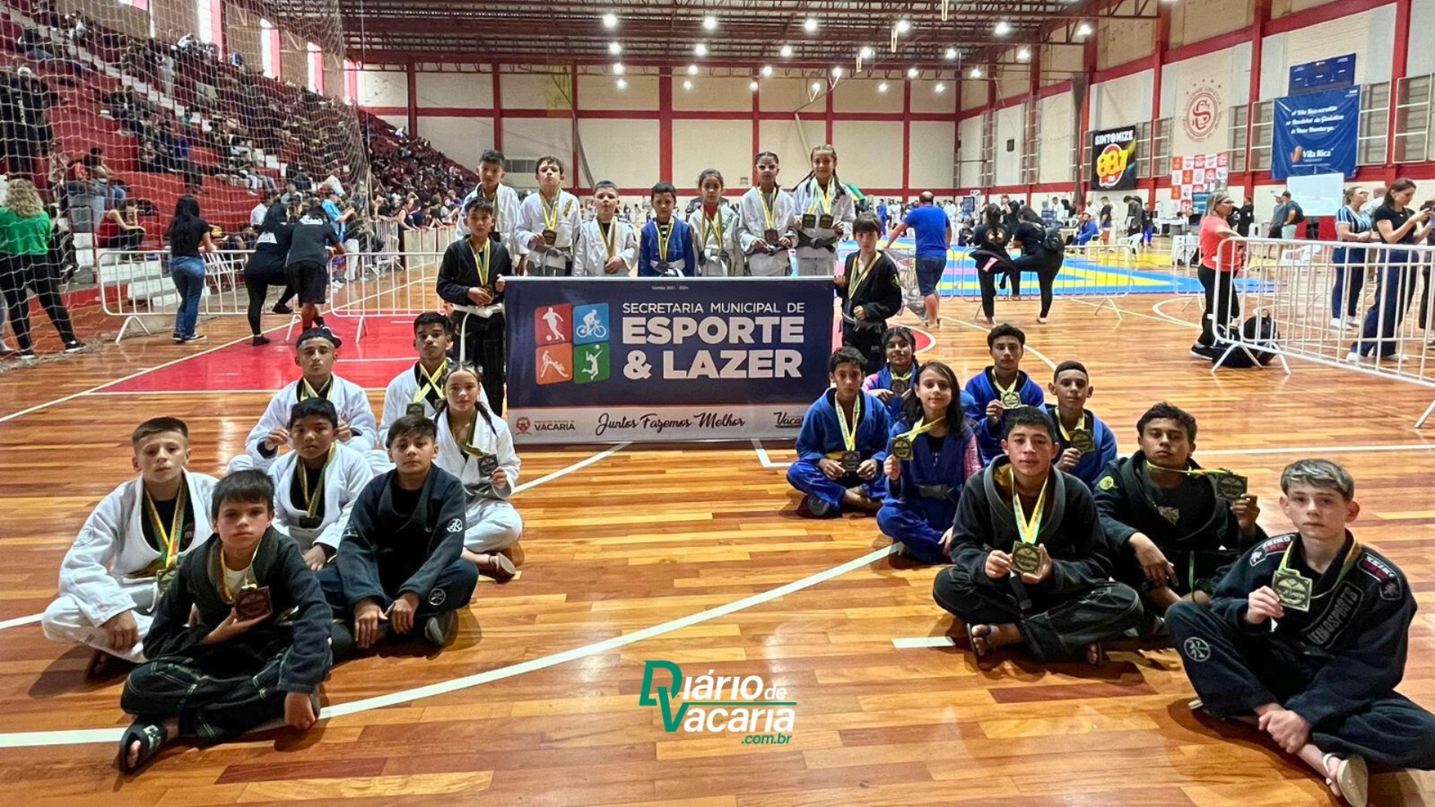 Jiu-Jitsu de Vacaria conquista trof&eacute;u de Equipe Campe&atilde; Kids