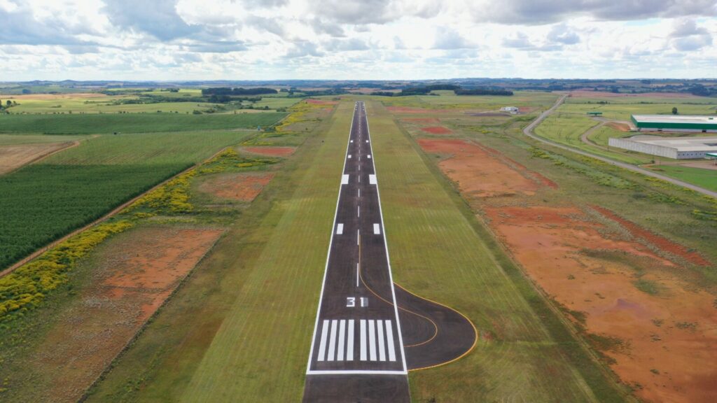 Aeroporto Regional dos Campos de Cima da Serra, Enore Ângelo Lucian Mezzari,