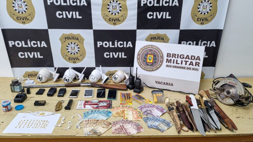 Polícia Civil prende cinco pessoas por tráfico de drogas e porte ilegal de armas