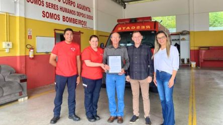 Prefeitura de Ip&ecirc; e Bombeiros Volunt&aacute;rios de Ant&ocirc;nio Prado estabelecem parceria para refor&ccedil;ar seguran&ccedil;a da comunidade