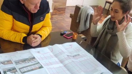 Este projeto, com área de 1.044,91 m², é considerado um marco para o desenvolvimento turístico, visando agregar valor à cidade e oferecer um espaço multifuncional para a comunidade.